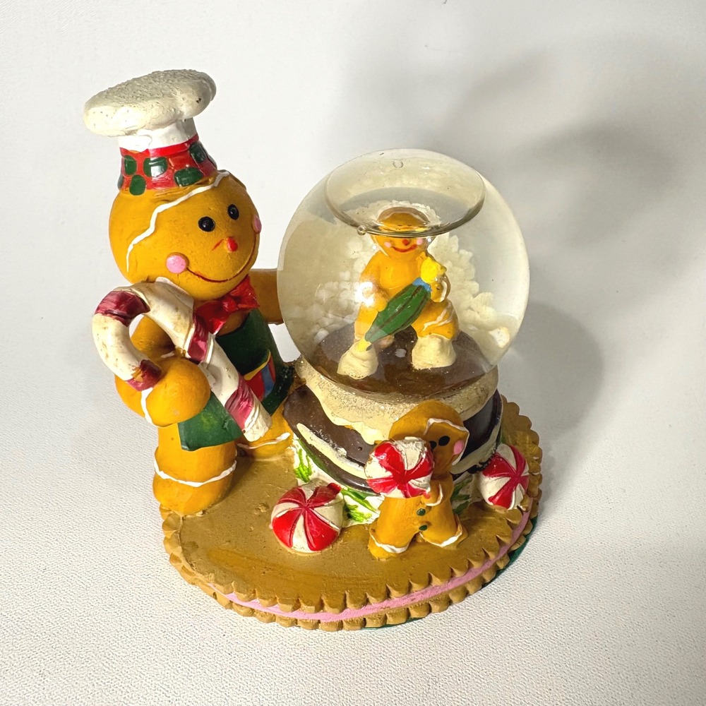Gingerbread Man Chef Snow Globe Christmas Figurine Baker Candy Cane Decor 4.5"
